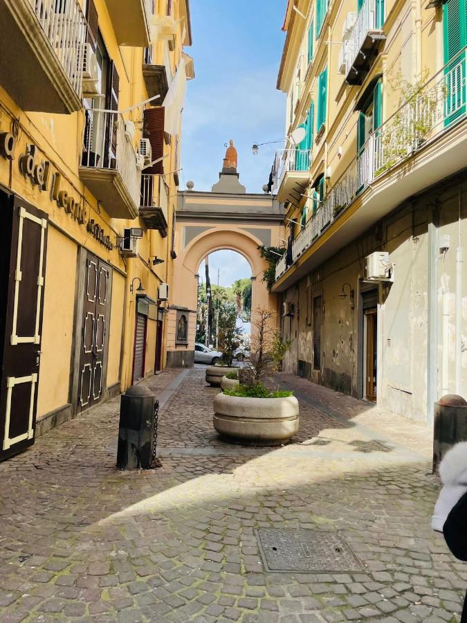 فيلا La Casa Di Nonna Cristina كاستيلاّماري دي ستا المظهر الخارجي الصورة